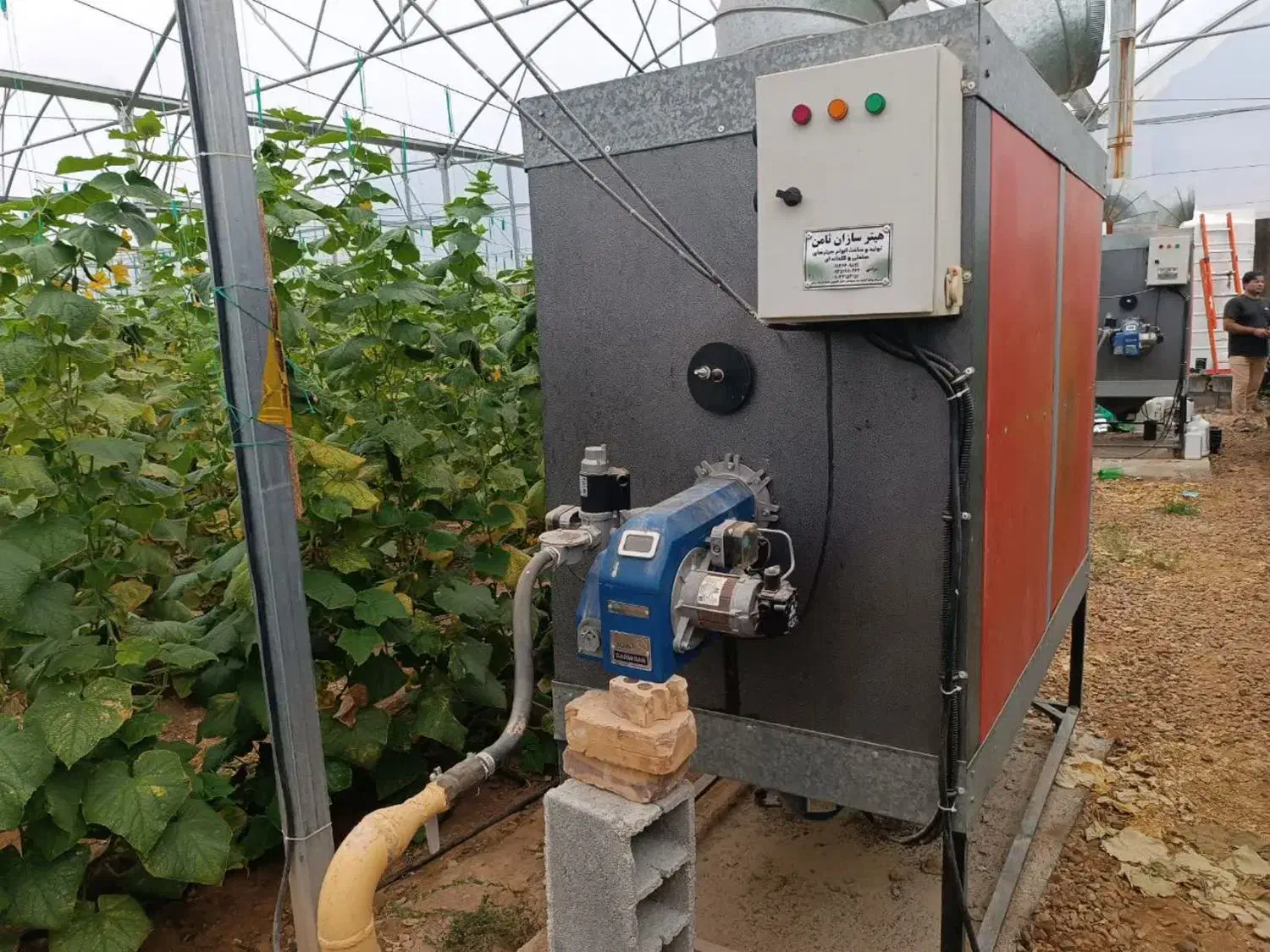 گلخانه صنعتی گالوانیزه در حد نو،طرح گاتیک3060متر|عمدهفروشی|فریمان, |دیوار