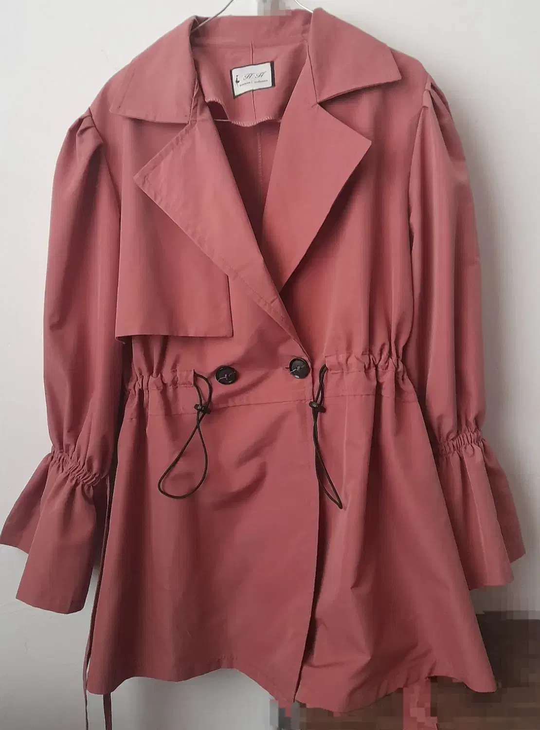 بارونی کمر گت|لباس|قروه, |دیوار