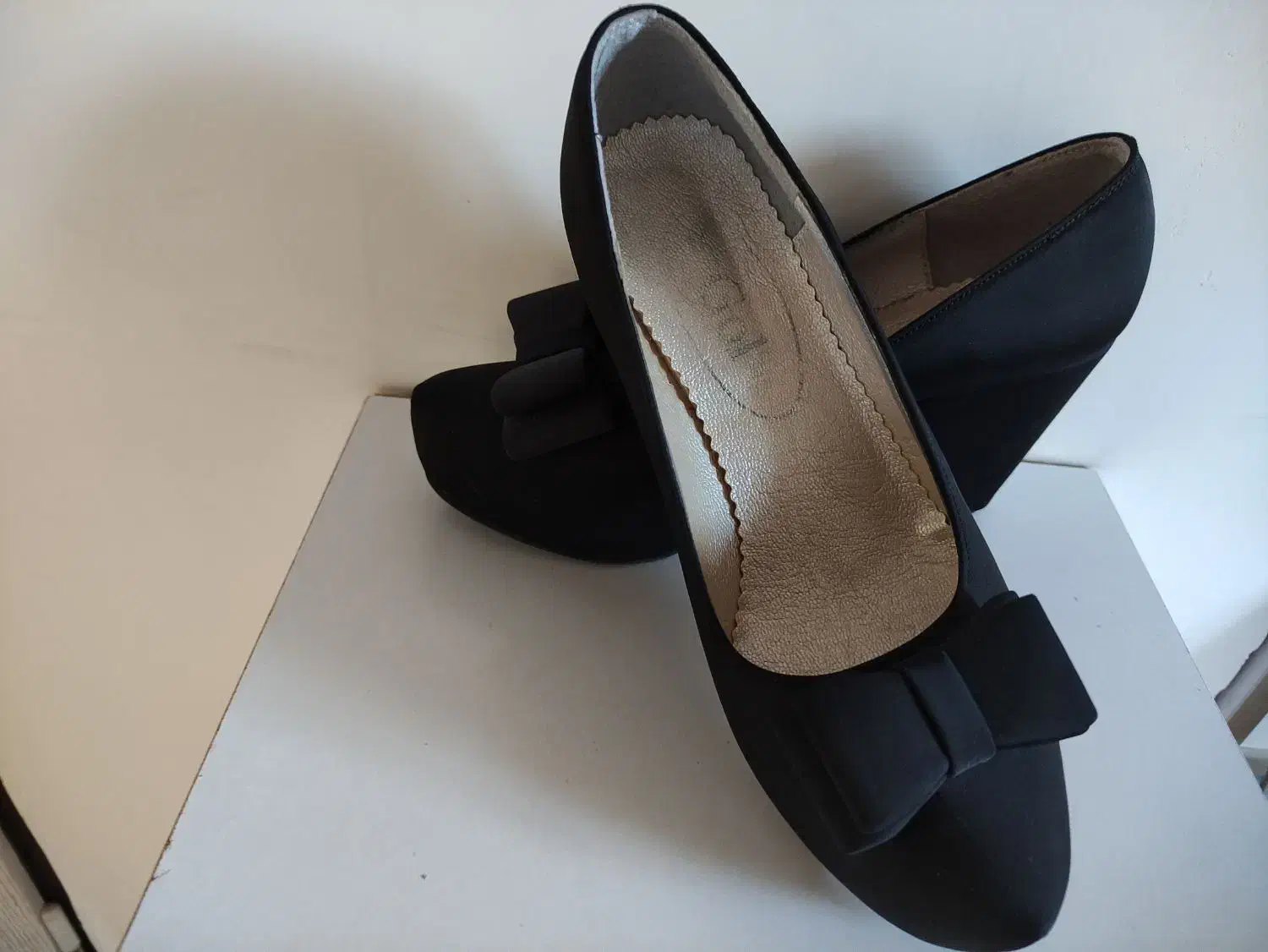 کفش مجلسی|کیف، کفش، کمربند|مرند, |دیوار