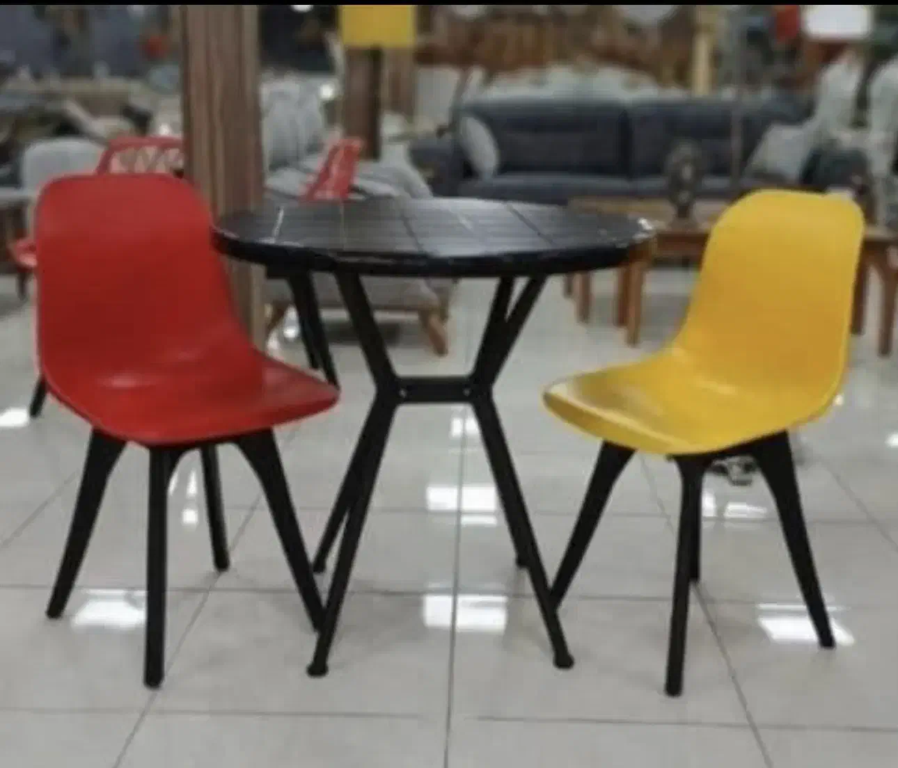 میز و صندلی غذاخوری پلاستیکی فست فود کد ۱۲۳|میز و صندلی غذاخوری|شهریار, شهریار|دیوار