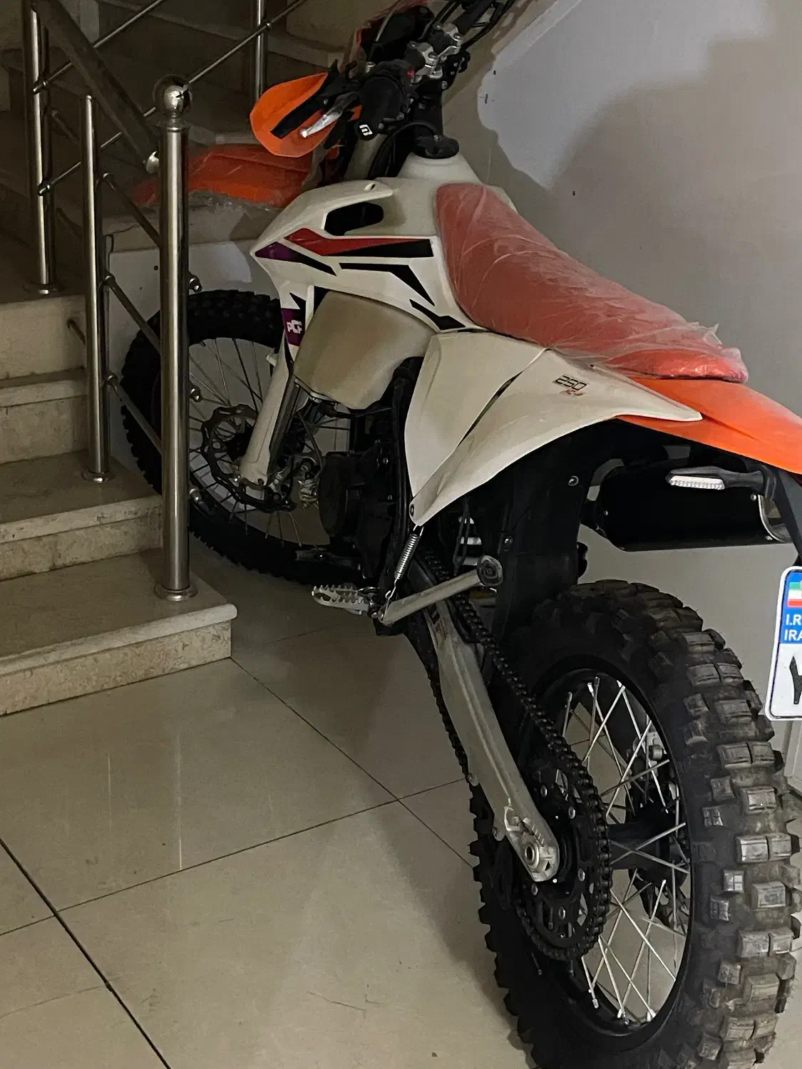 کراس yb 250|موتورسیکلت|شیراز, لاله|دیوار