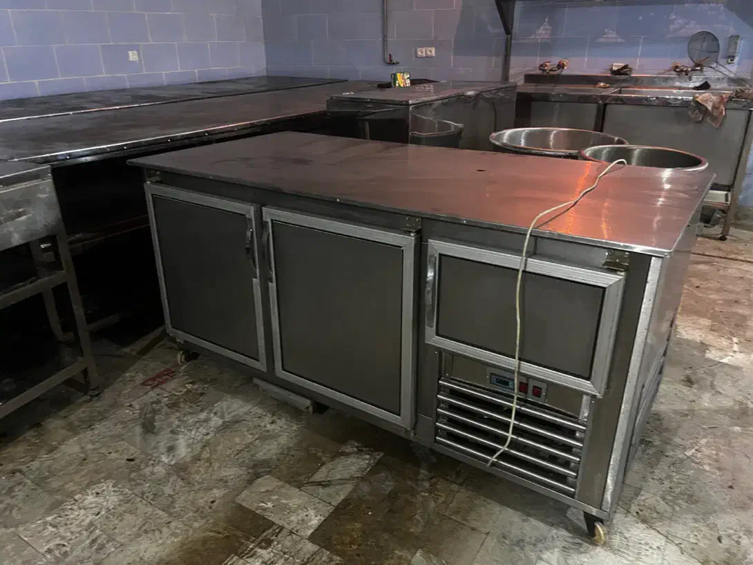 وسایل رستوران و قنادی|کافی‌شاپ و رستوران|ری, سرتخت|دیوار