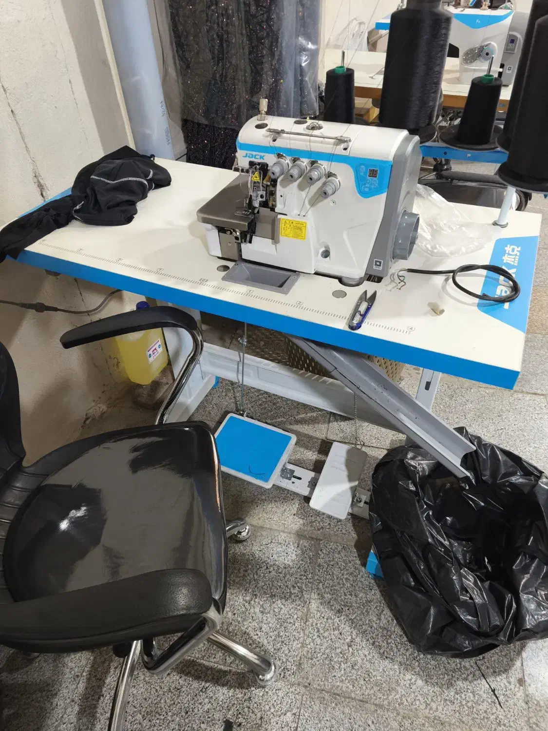 نیازمند چرخکار خانم با حقوق عالی|استخدام صنعتی، فنی، مهندسی|مشهد, ثامن|دیوار