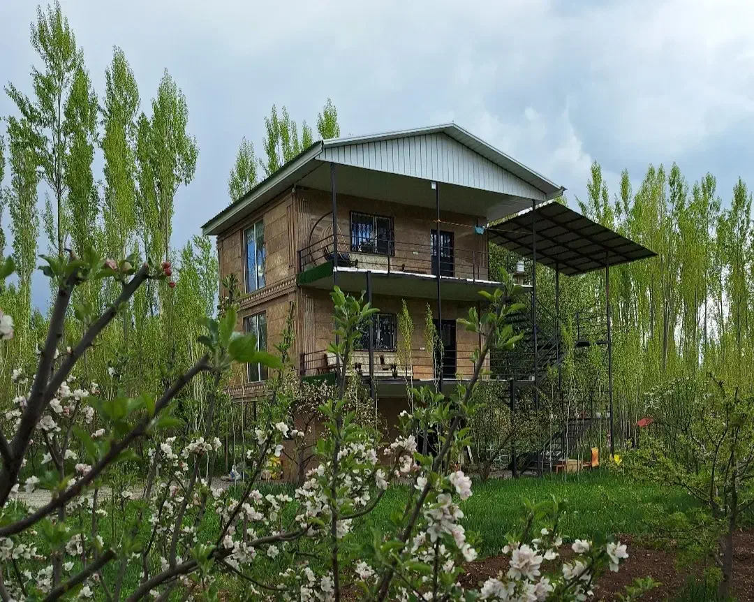 باغ ویلای 2500 متری|اجارهٔ کوتاه‌مدت ویلا و باغ|خلخال, |دیوار