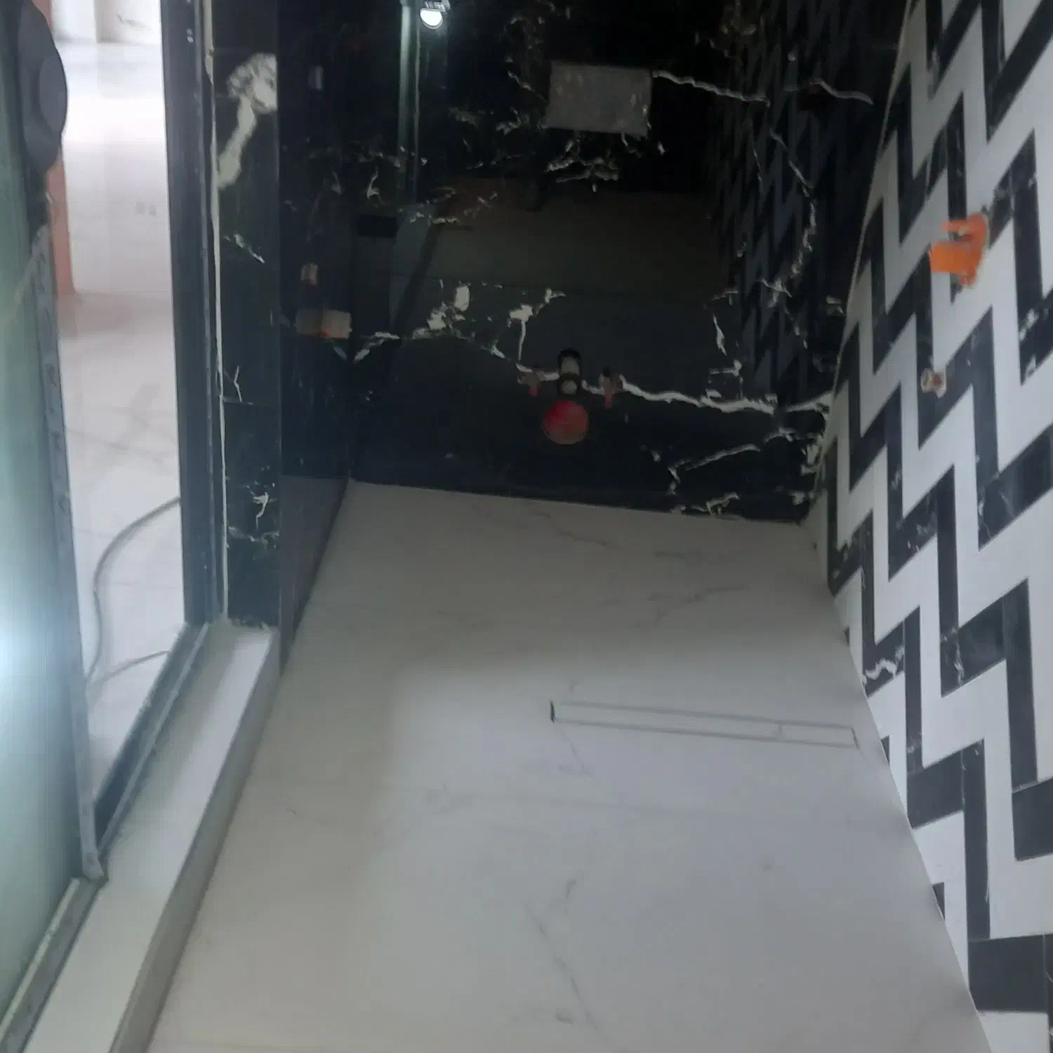 نصب انواع کاشی وسرامیک،موزائیک وبازسازی صفرتاصد|خدمات پیشه و مهارت|تنکابن, |دیوار