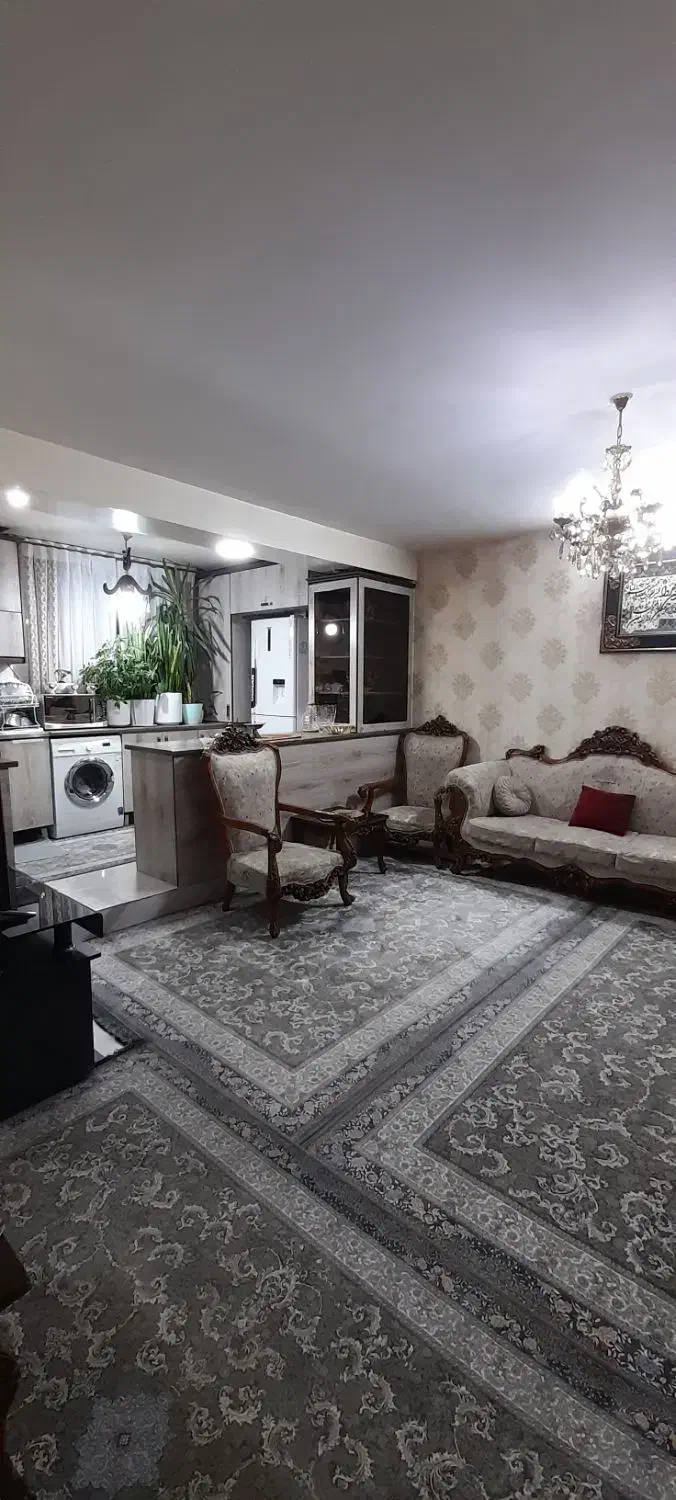 حدود۴۰متر فول بازسازی شده عروس دامادی// هلال احمر|فروش آپارتمان|تهران, بلورسازی|دیوار