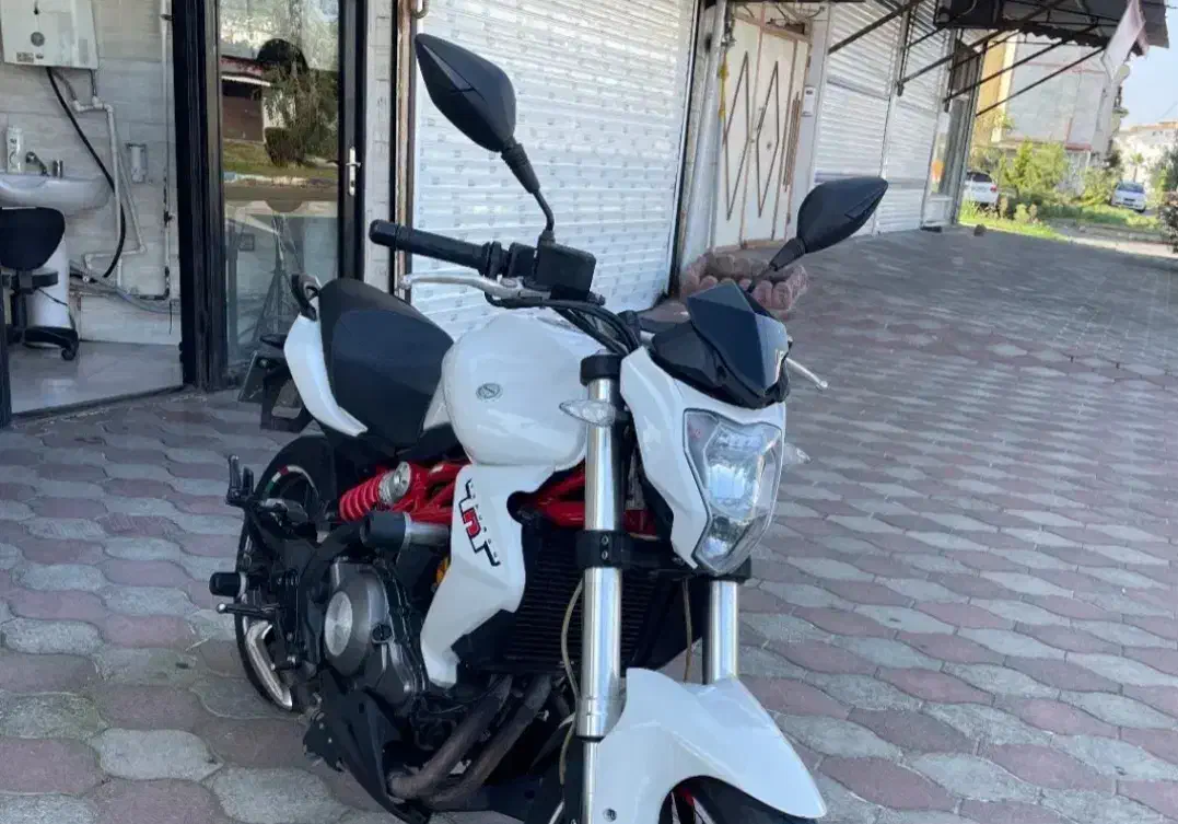 بنلی|موتورسیکلت|سبزوار, امیر کبیر|دیوار