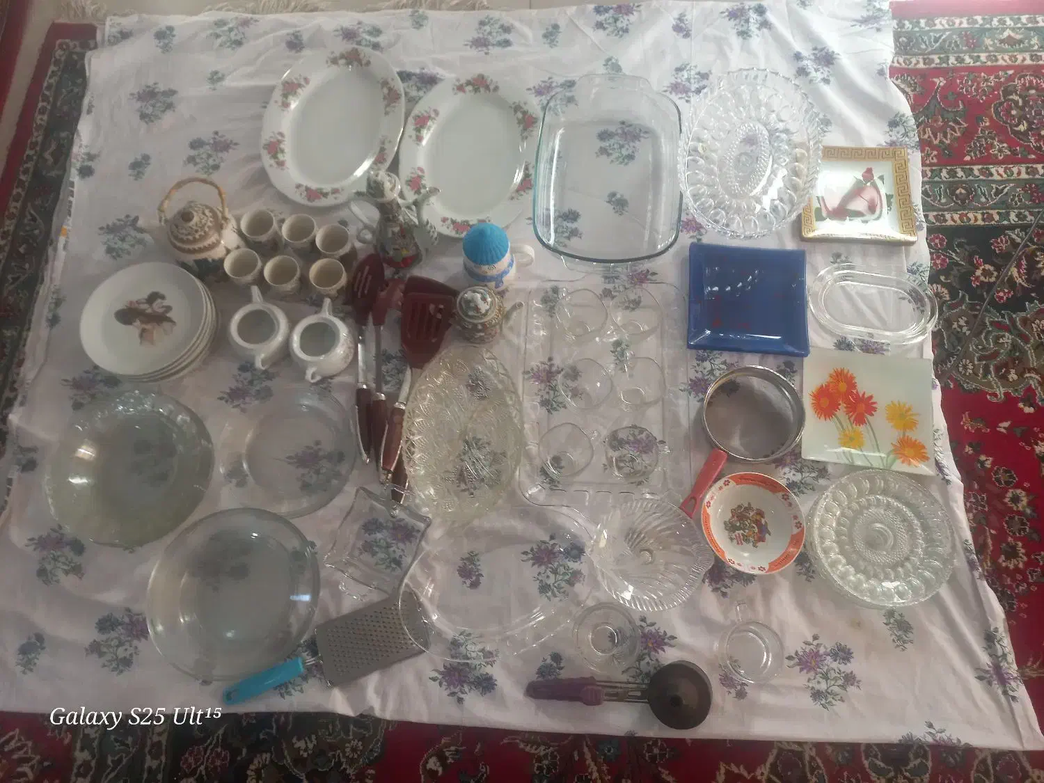 چند عدد وسایل پزرایی|ظروف سرو و پذیرایی|قزوین, |دیوار