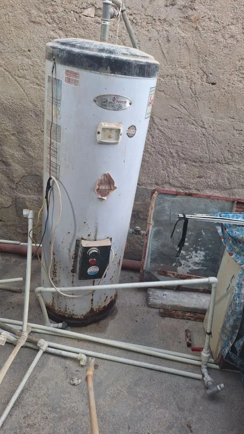 آبگرمکن و کمد دیواری|آبگرمکن، پکیج، شوفاژ|بندر امام خمینی, |دیوار