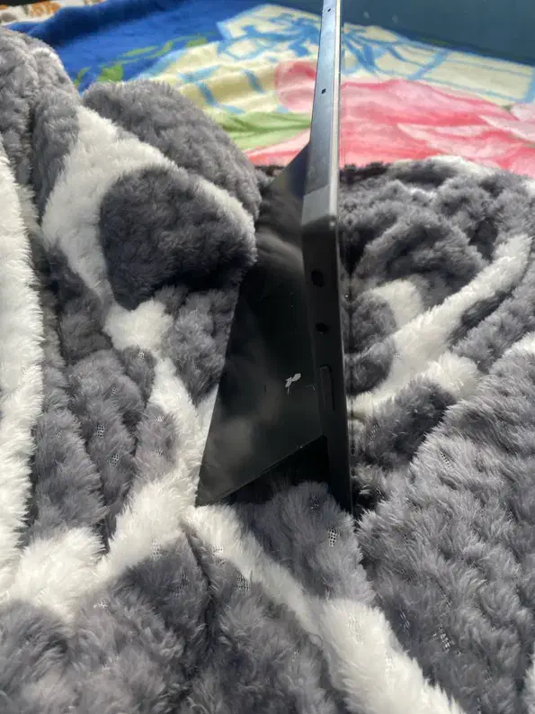 لپ تاب سورفیس|رایانه همراه|میاندوآب, |دیوار