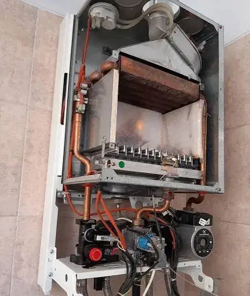 تعمیرات پکیج و آبگرمن و نصب رادیاتور و پمپ آب|خدمات پیشه و مهارت|قزوین, |دیوار