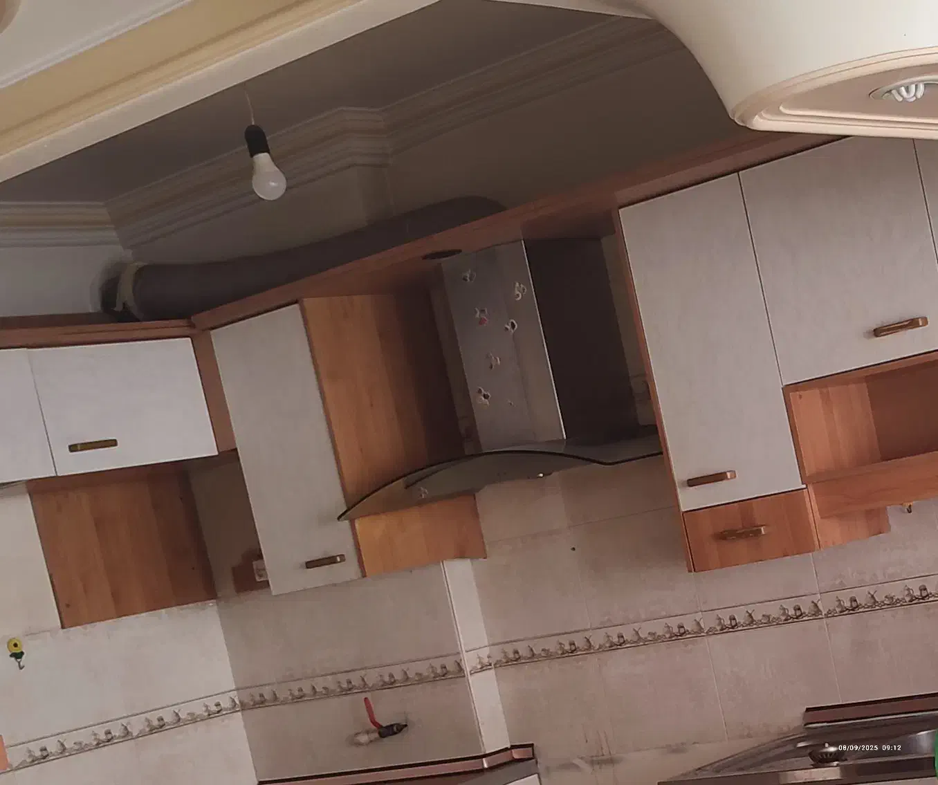 هود روکار|هود|مشهد, هفت تیر (نه دره)|دیوار