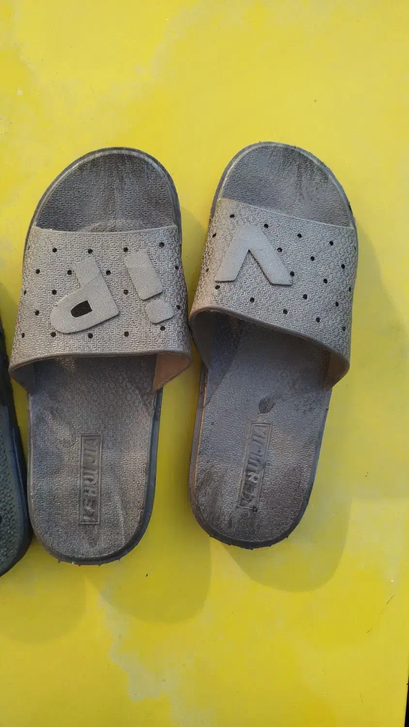 فردا چهارشنبه دمپایی در دهگلان|کیف، کفش، کمربند|دهگلان, |دیوار