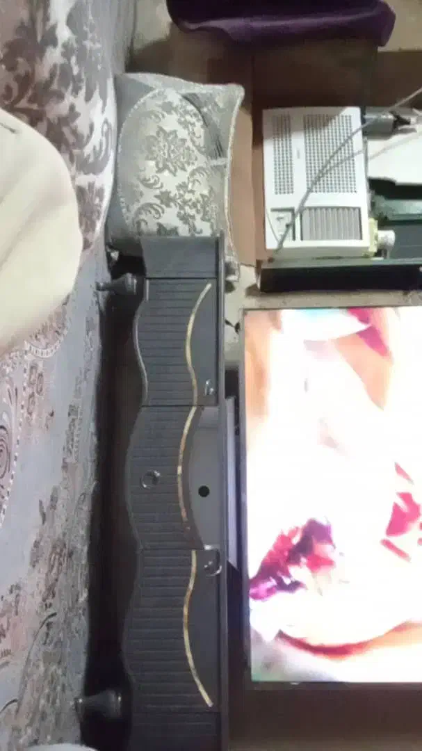 فروش فوری میزتلویزیون درحد|میز تلویزیون|زاهدان, |دیوار