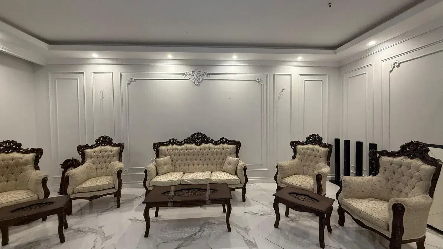 مبل فوری فروشی فقط بخاطر جابجایی|مبلمان خانگی و میز عسلی|مشهد, شهید فرامرز عباسی|دیوار