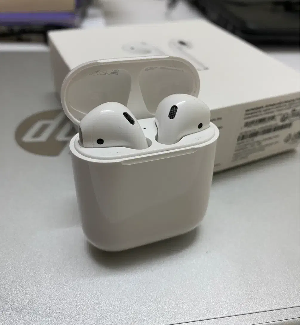 Airpods 2 (نسل دوم) اصلی و تمیز|لوازم جانبی موبایل و تبلت|قم, بنیاد|دیوار