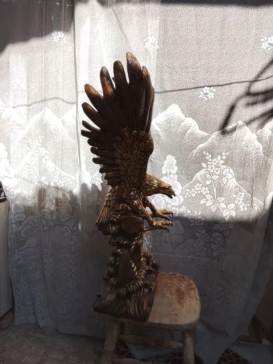 مجسمه عقاب طلایی|مجسمه، تندیس، ماکت|مشهد, بهمن|دیوار