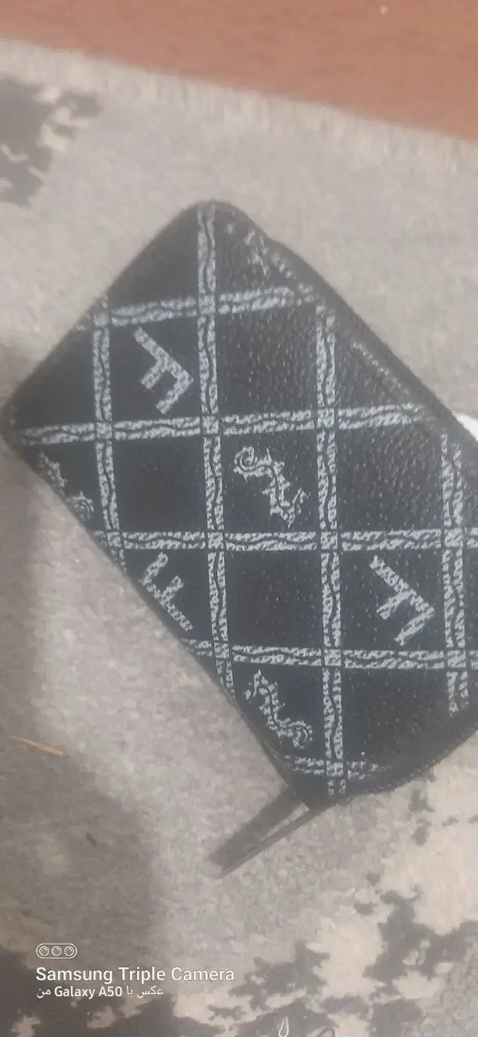 پیدا کردم|کیف، کفش، کمربند|ایلام, |دیوار