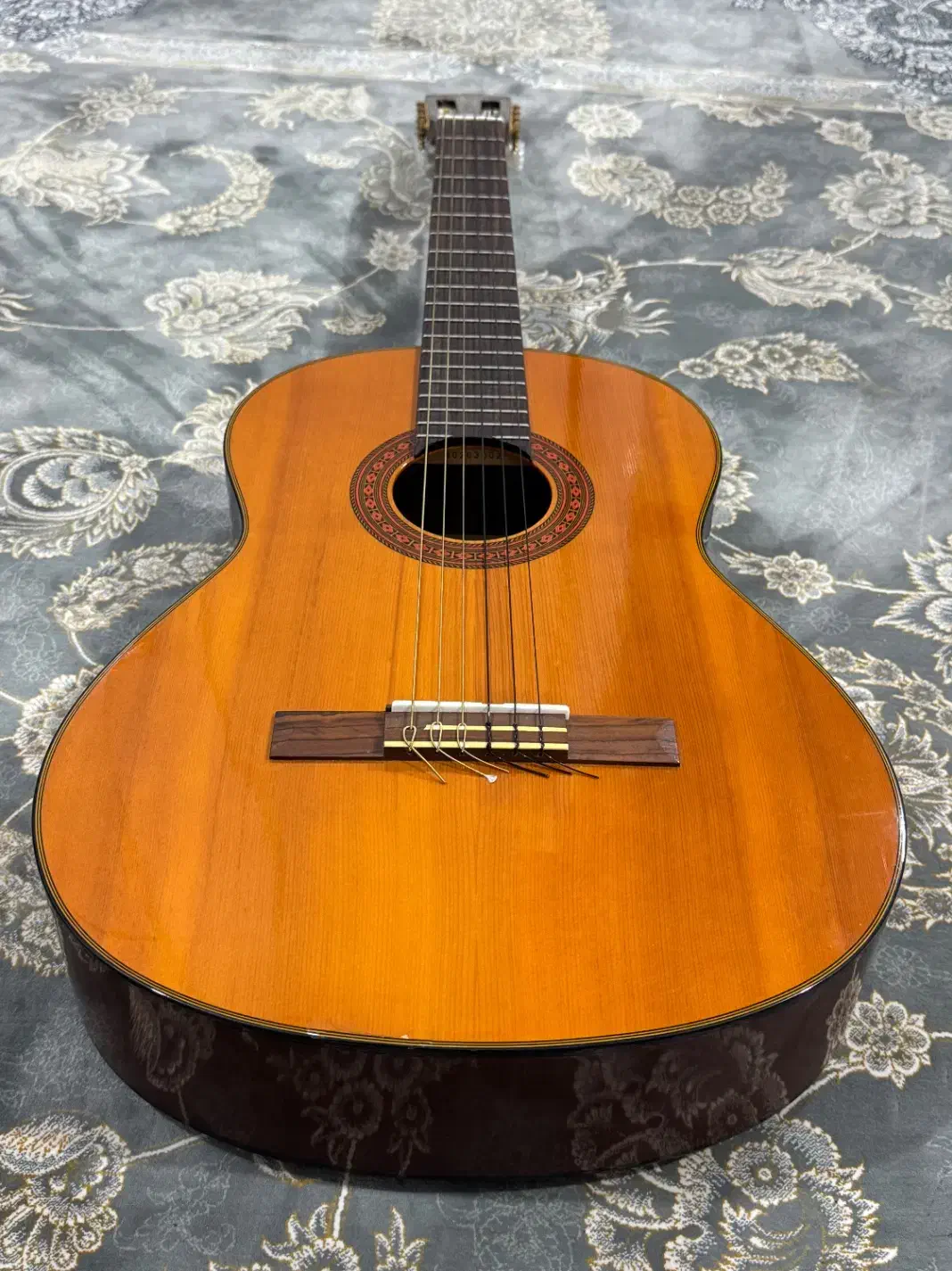 گیتار یاماها c70|گیتار، بیس، امپلیفایر|اندیشه, اندیشه فاز ۴|دیوار