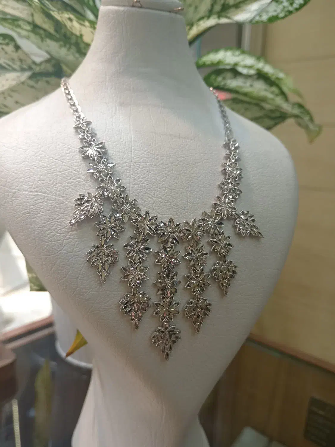 گردنبند تراش در زرگری مهدی|جواهرات|تبریز, |دیوار