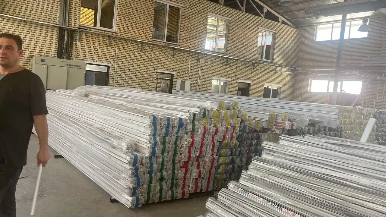 درو پنجرهupvc|خدمات پیشه و مهارت|اشنویه, |دیوار