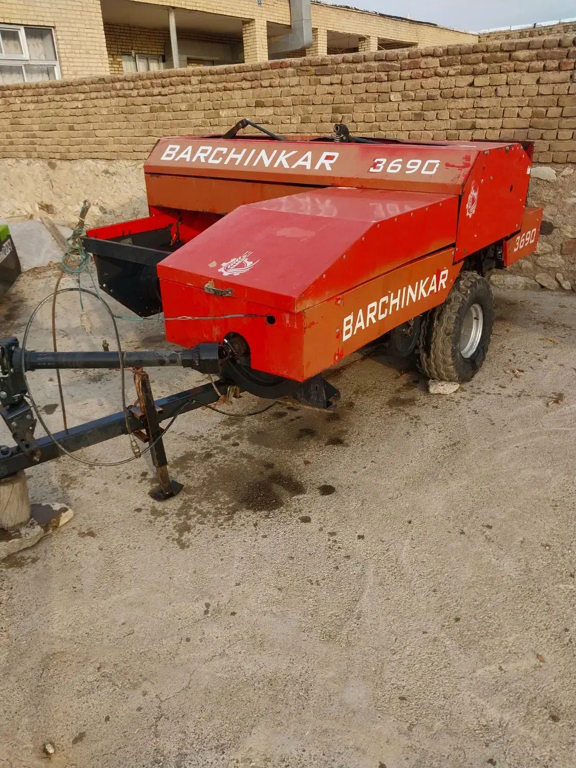 دستگاه پرس برچینکار کاه ویونجه|ماشینآلات صنعتی|خوی, |دیوار