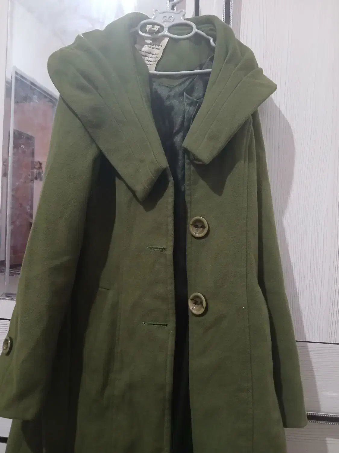 پالتو فوتر رنگ یشمی خیلی قشنگ تر عکسش|لباس|شاهینشهر, حاجی آباد|دیوار