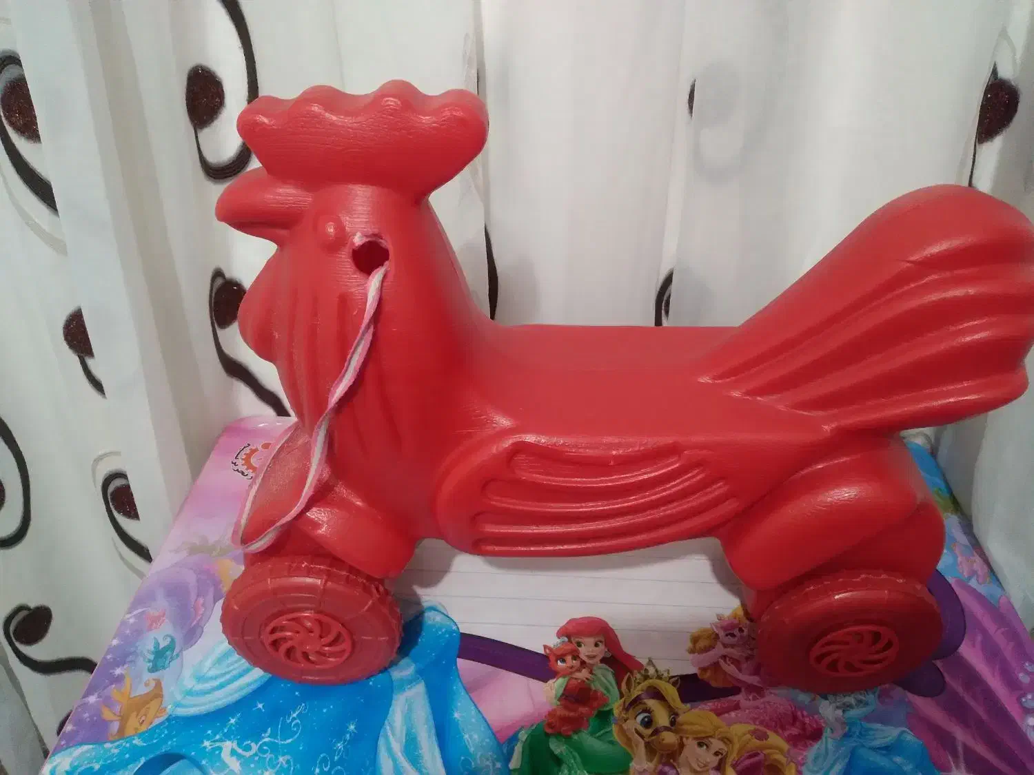 اسب راکر فقط پایه جلوش نیست بقیه سالم|اسباببازی بچه|مشهد, موعود|دیوار