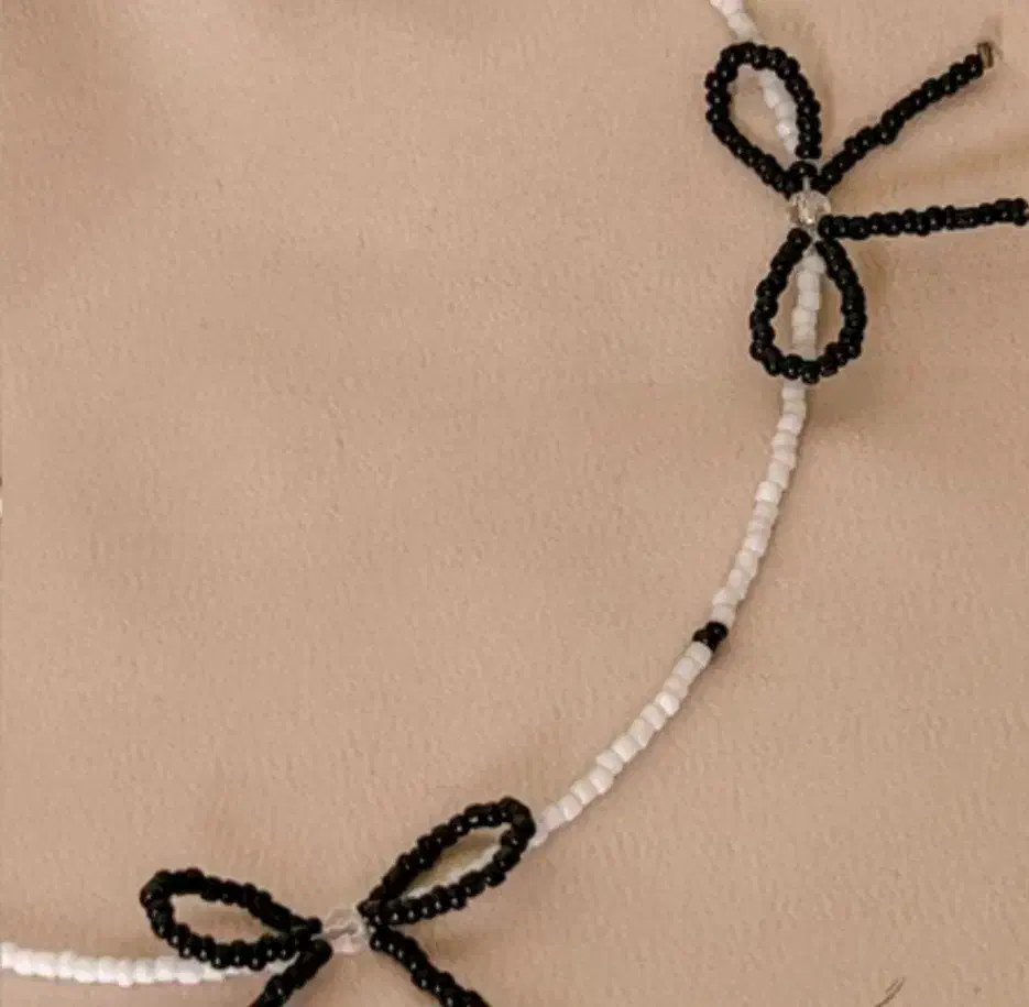 دستبند گردنبند با مروارید و منجوق|بدلیجات|خرم‌آباد, |دیوار