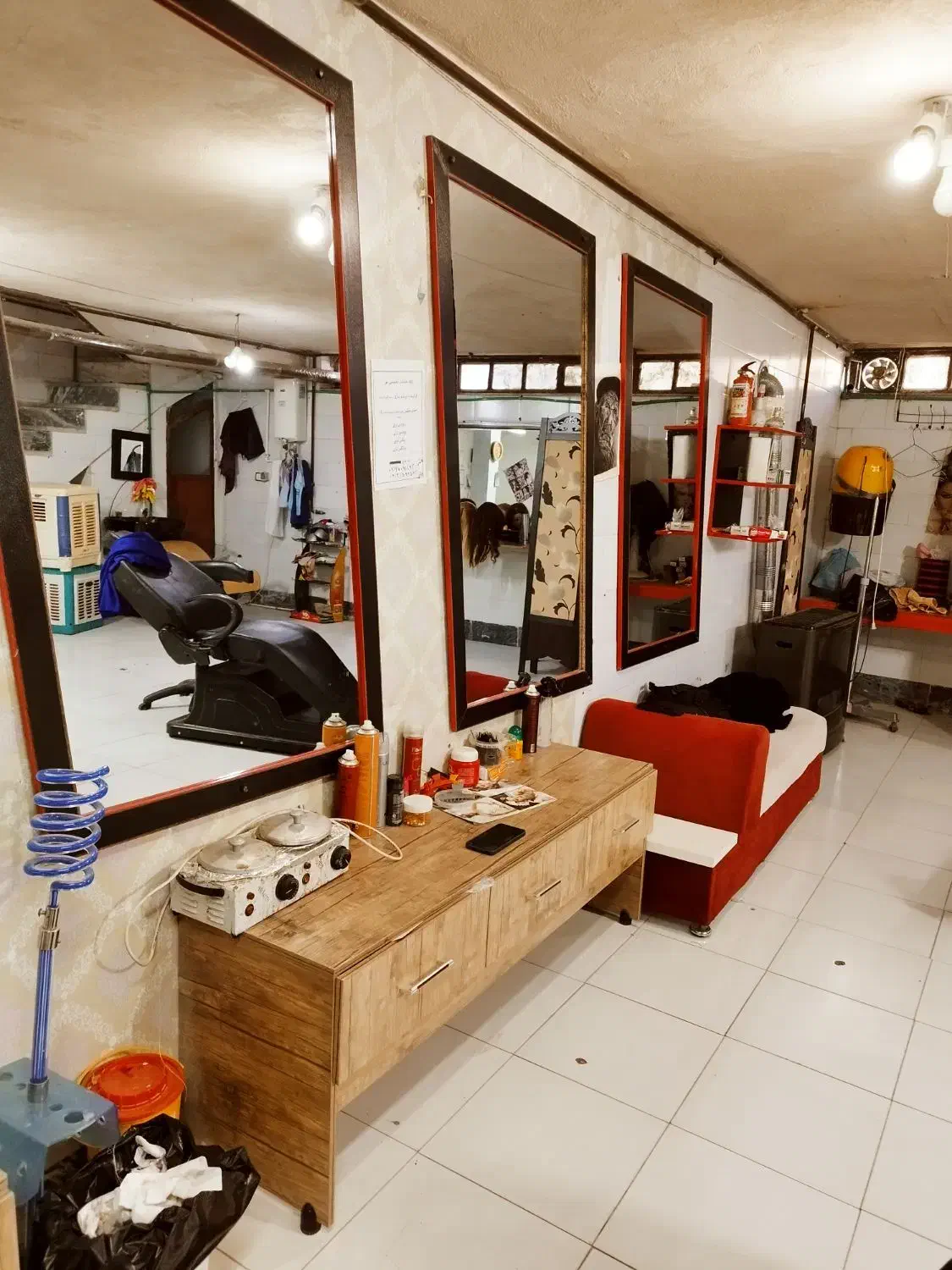 فروش لوازم آرایشگاه به دلیل مهاجرت|آرایشگاه و سالنهای زیبایی|الشتر, |دیوار