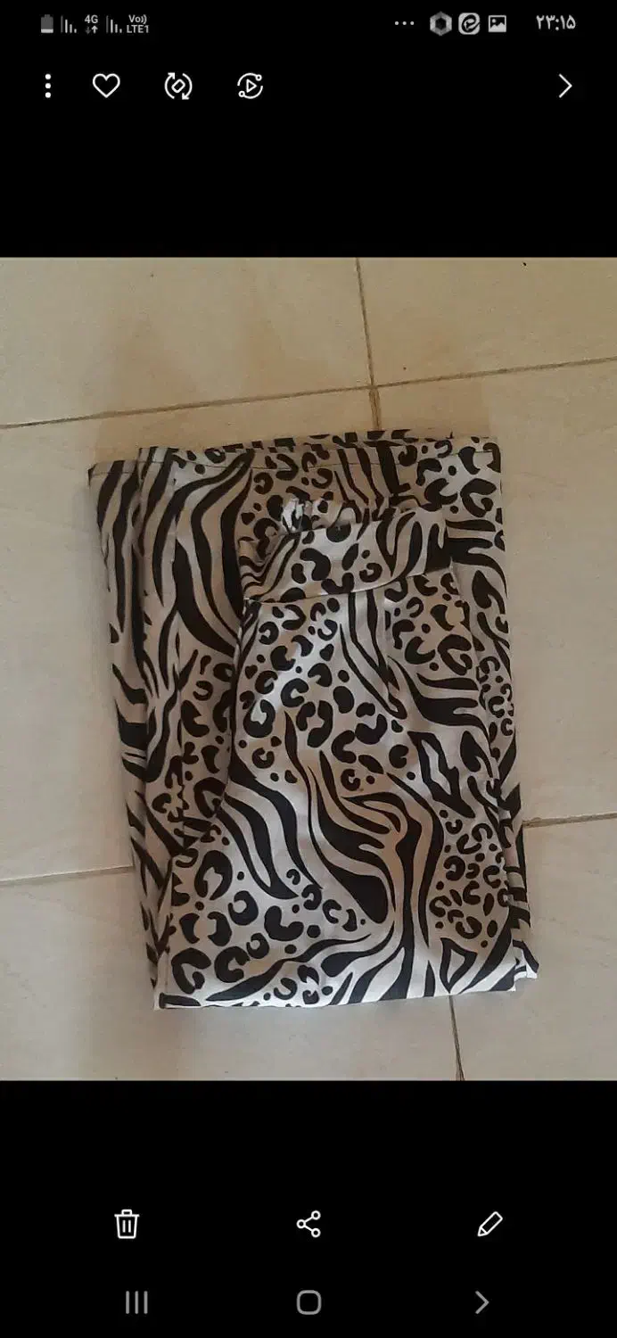 سوئیشرت اسپرت|لباس|ری, جوانمرد قصاب|دیوار