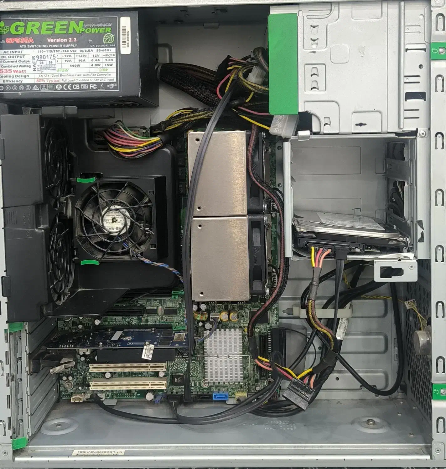 کیس کامپیوتر حرفه ای hp با ۲ cpu و رم۱۶|رایانه رومیزی|قم, شهرک فاطمیه|دیوار