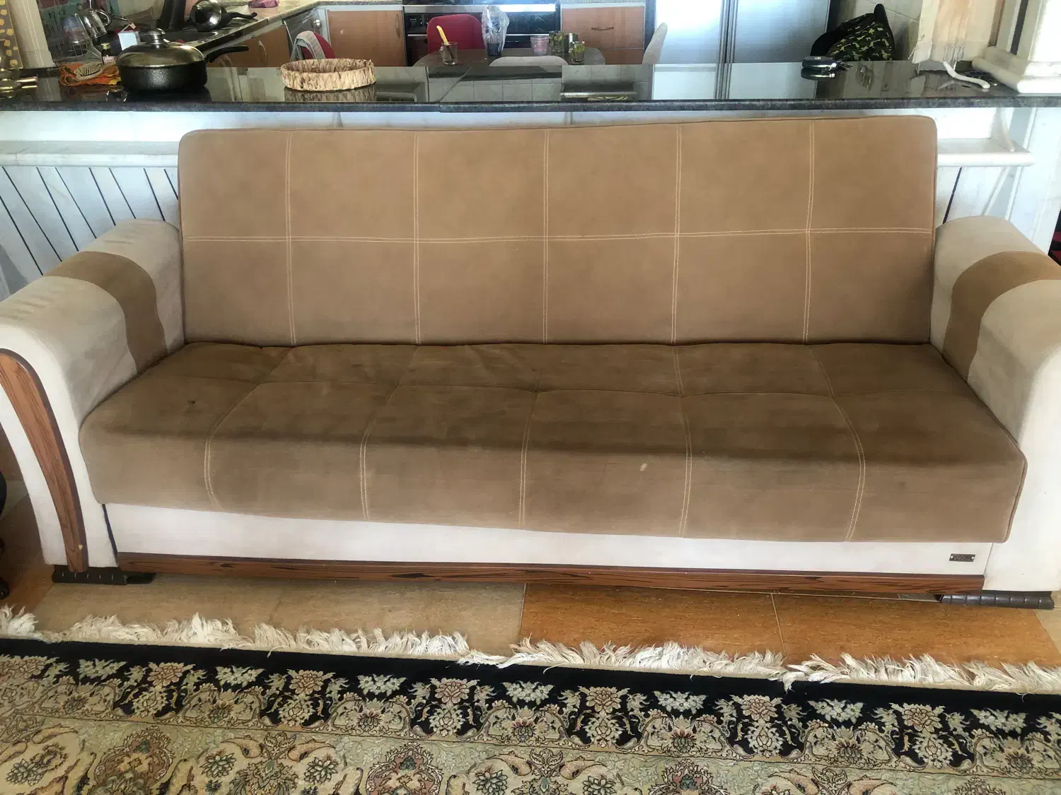 مبل تخت خواب شو هشت نفره|مبلمان خانگی و میز عسلی|مبارکه, |دیوار