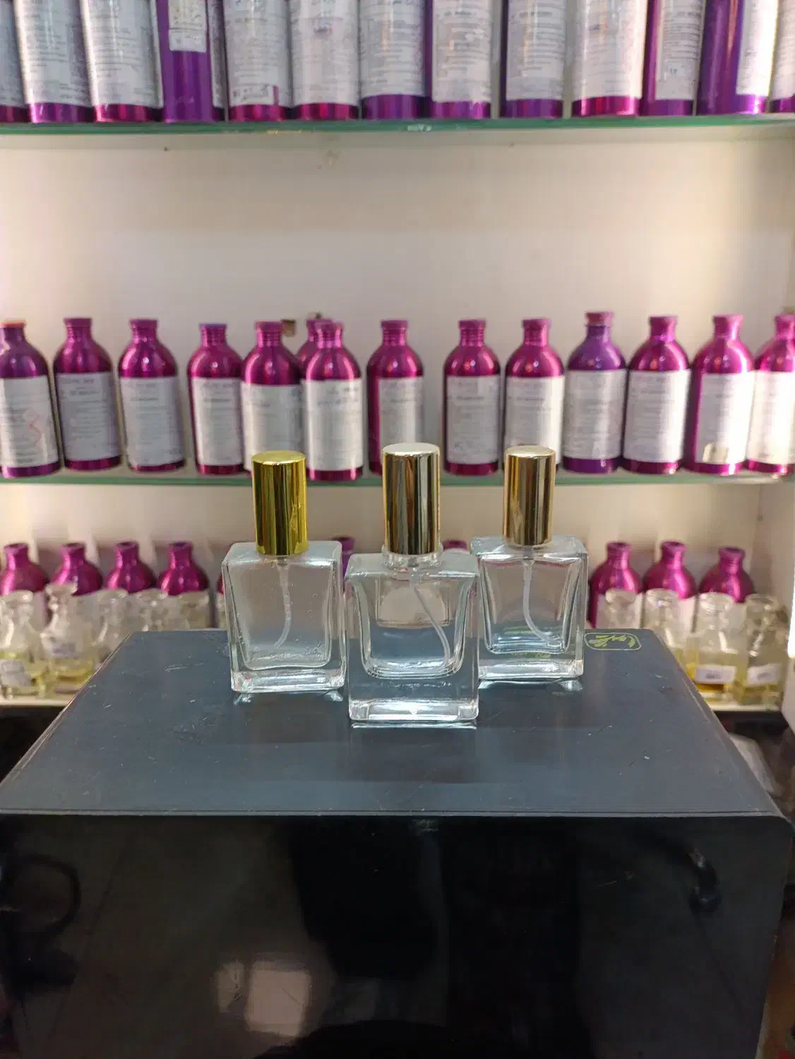 عطر خارجی اورجینال|خدمات آرایشگری و زیبایی|مشهد, حجت|دیوار