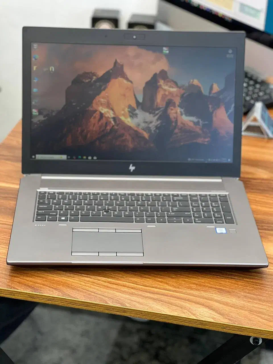 Hp zbook17 G5|رایانه همراه|تهران, فلسطین (میدان انقلاب)|دیوار