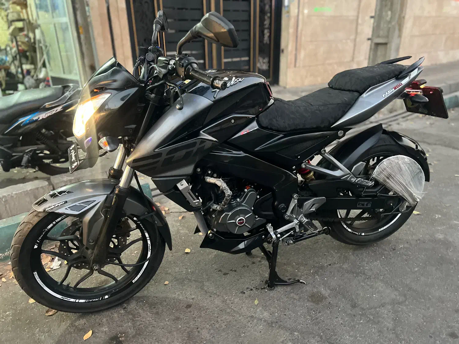 23 کار کار واقعی ns200|موتورسیکلت|تهران, ایرانشهر|دیوار