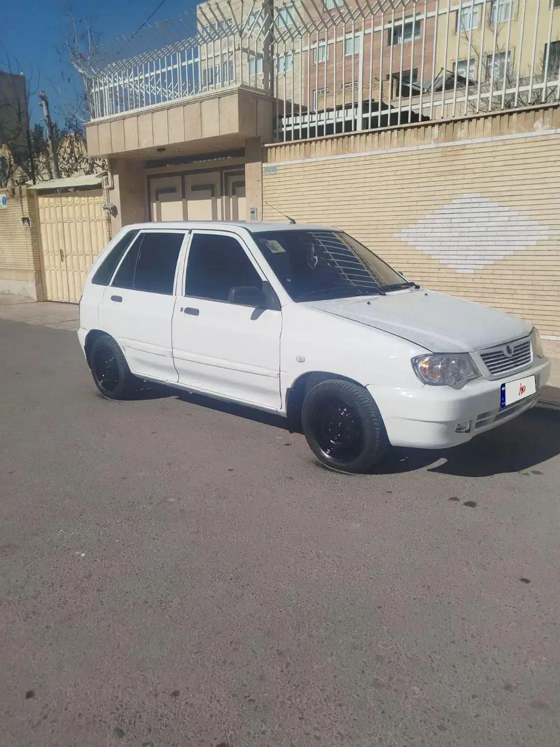 ۱۱۱ مدل ۹۴ شاسی پلم|خودرو سواری و وانت|شاهین‌شهر, اقبال لاهوری|دیوار