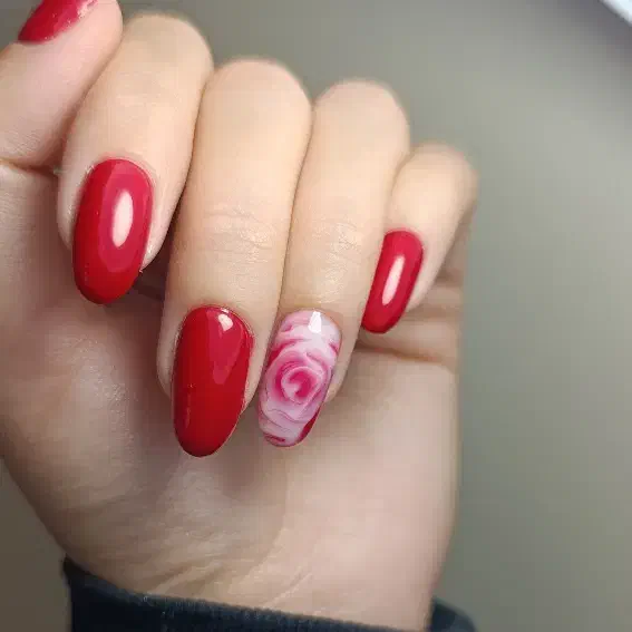 تخفیف خدمات ناخن تا یلدا|خدمات آرایشگری و زیبایی|کاشان, مدرس|دیوار