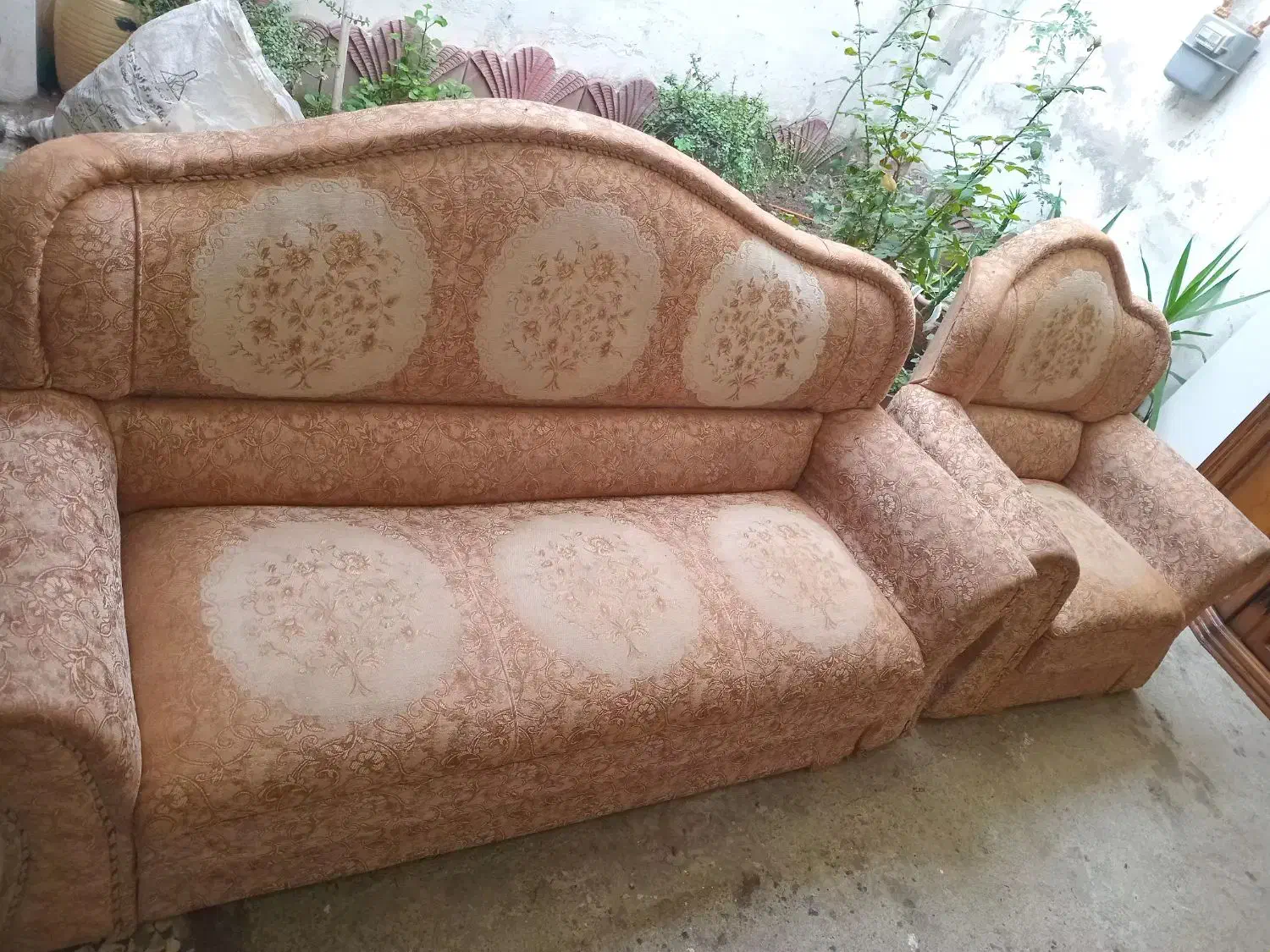 یک دستگاه مبل ۷نفره|مبلمان خانگی و میز عسلی|قائمشهر, |دیوار