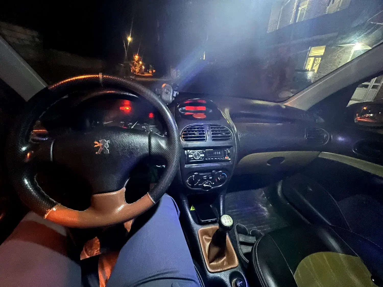 پژو ۲۰۶ مدل ۸۴ تیپ سه|خودرو سواری و وانت|پارسآباد, |دیوار