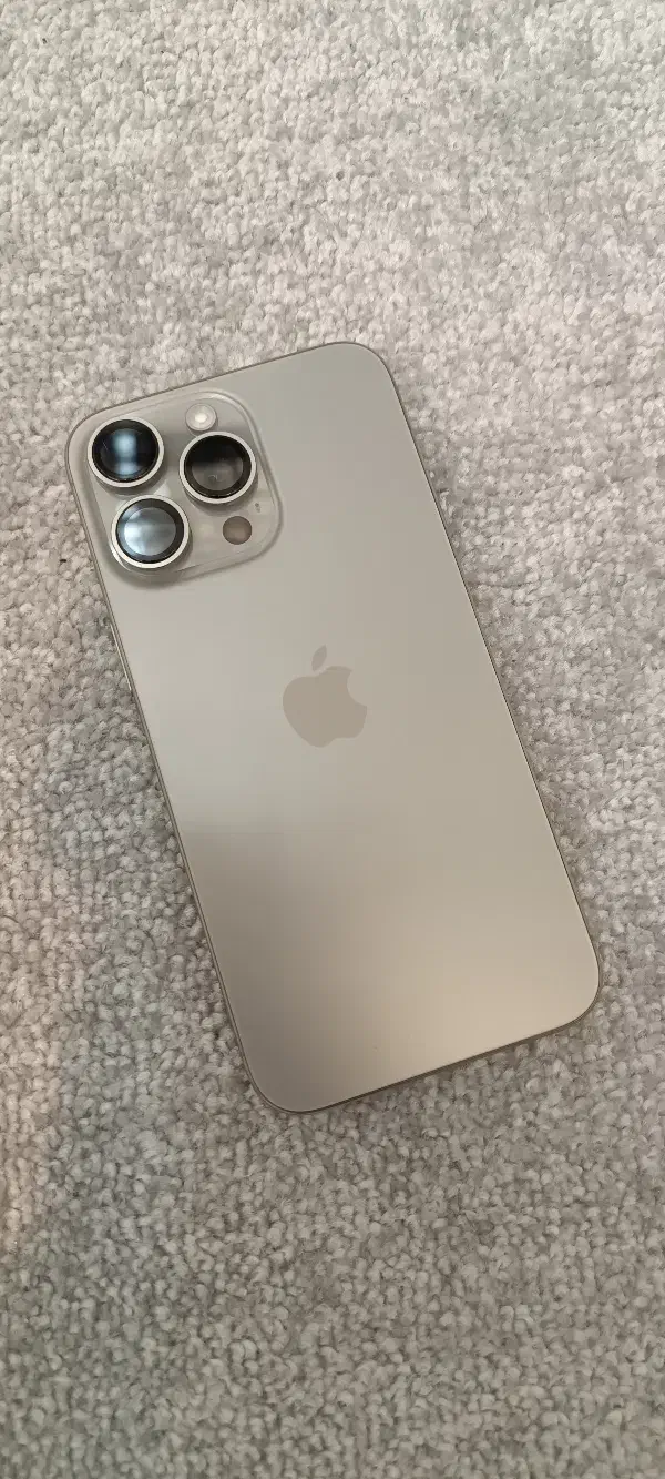 15 پرو مکس|موبایل|قم, ارم|دیوار