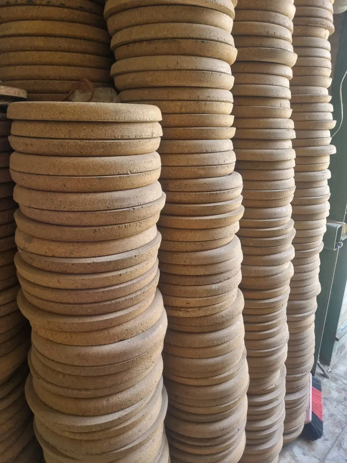 پایه خراطی دوکی قطر۵ سانتی ۱۵۰۰ تومان|مبلمان خانگی و میز عسلی|تهران, دروازه شمیران|دیوار