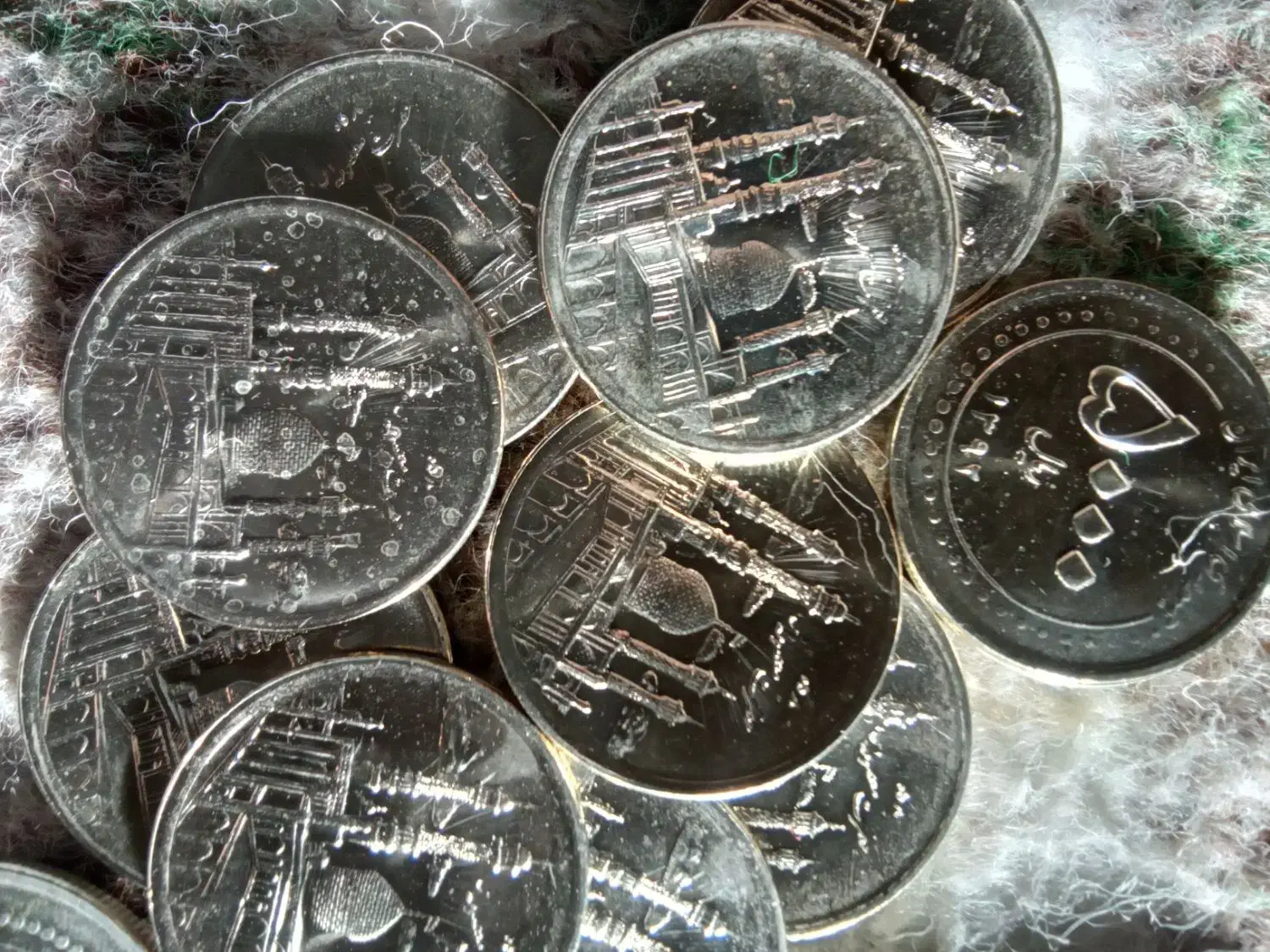 سکه کلکسیونی و کمیاب  ۵۰۰ تومانی وحدت مسی و|کلکسیون سکه، تمبر، اسکناس|تهران, استاد معین|دیوار