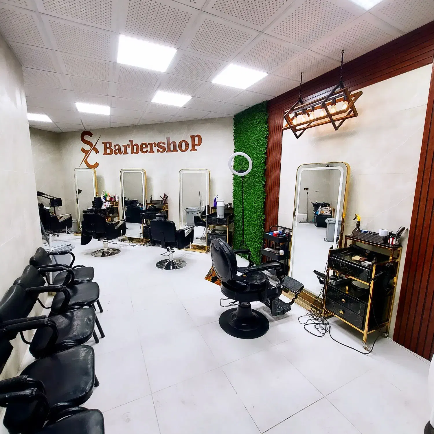 استخدام آرایشگر ماهر|استخدام درمانی، زیبایی، بهداشتی|نهاوند, |دیوار