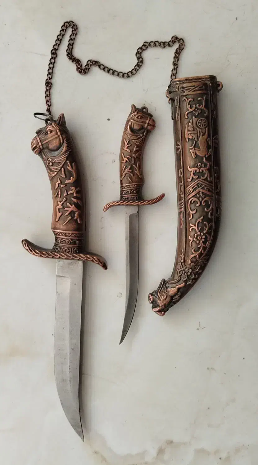 وسایل آنتیک وتک|کلکسیون اشیاء عتیقه|اردکان, |دیوار