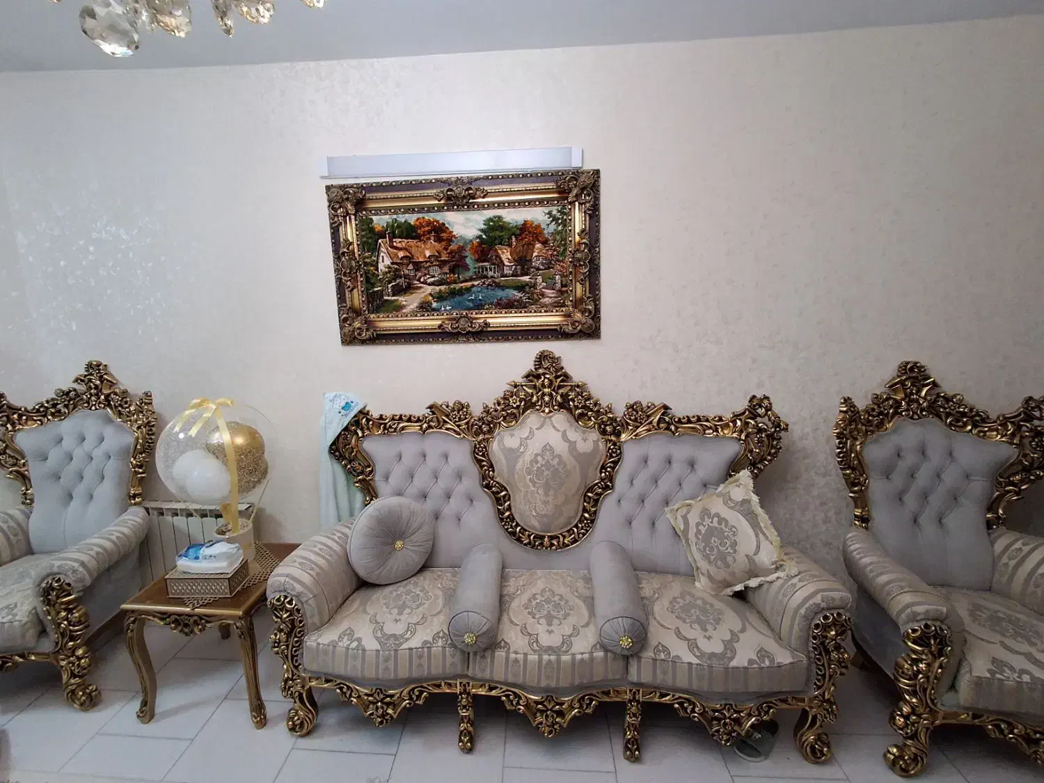 مبل سلطنتی ۹ نفره به همراه عسلی|مبلمان خانگی و میز عسلی|ملارد, |دیوار