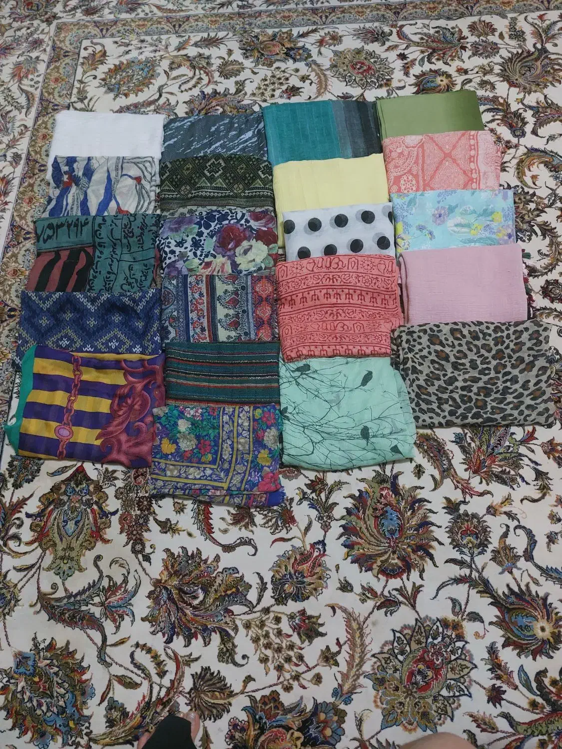 ۲۱عدد شال کم استفاده شده|لباس|فردیس, شهرک شهید حسینی|دیوار