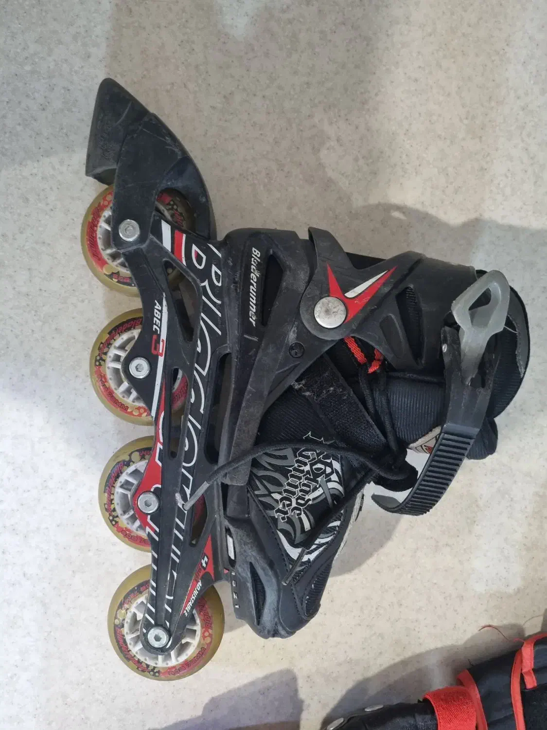 اسکیت کفشی|دوچرخه، اسکیت، اسکوتر|فردیس, نگارستان|دیوار