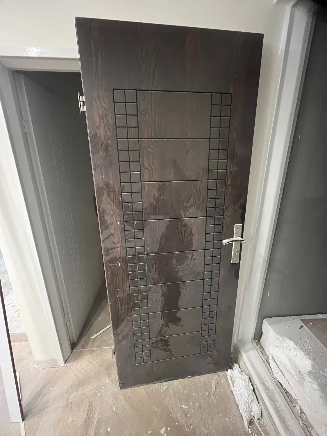 درب چوبی|مصالح و تجهیزات ساختمان|ایلام, |دیوار