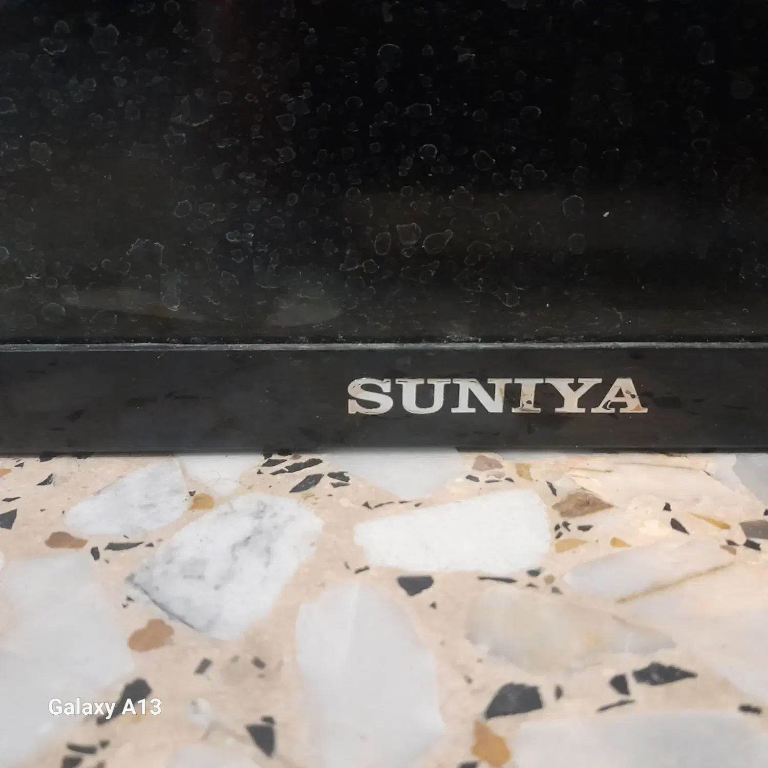 تلوزیون سوخته|تلویزیون و پروژکتور|ایذه, |دیوار